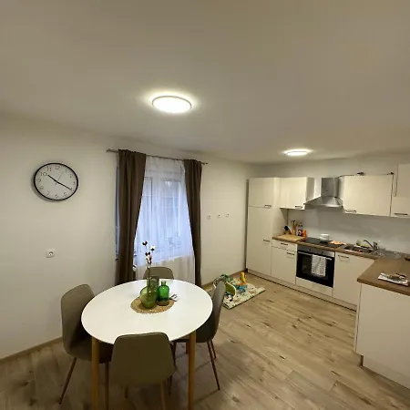 Apartma Luka דירה